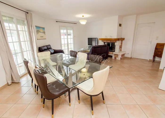 Vakantiehuis Maison Freezia - Close To Latecoere *